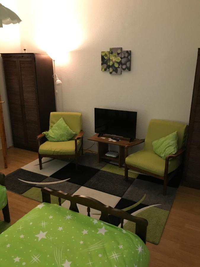 Zen Apartman Солнок Екстериор снимка